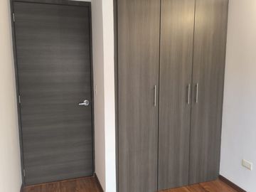 VENDO CASA SANGOLQUI SECTOR SERVA ALEGRE