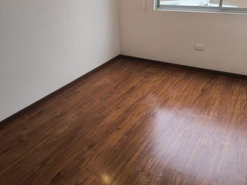 VENDO CASA SANGOLQUI SECTOR SERVA ALEGRE