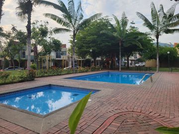 Venta de Casa Via a la Costa 4 Dormitorios Urbanización Belo Horizonte