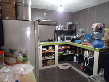 VENDO CASA EN LOS HEROES TECAMAC EN AVENIDA PRINCIPAL