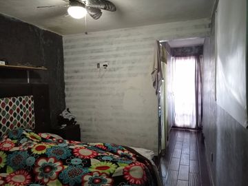 VENDO CASA EN LOS HEROES TECAMAC EN AVENIDA PRINCIPAL