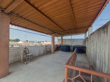 CASA ESQUINERA BARRIO DEL SEGURO