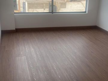 Exclusivo departamento de estreno en Surco