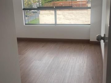 Exclusivo departamento de estreno en Surco