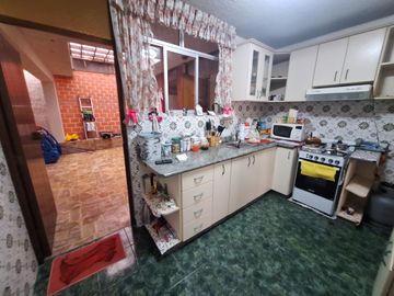 CASA EN VENTA EN LA PERLA