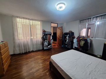CASA EN VENTA EN LA PERLA
