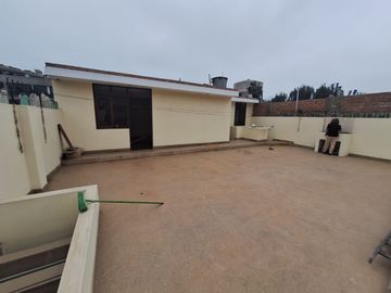 CASA EN VENTA EN LA PERLA