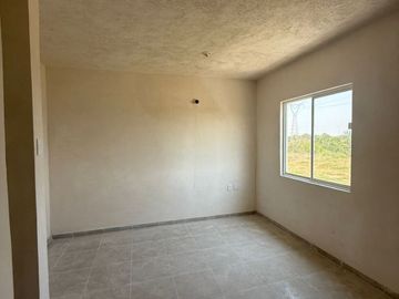 Casas de 2 Niveles en Fracc los Sauces cerca del campus Calazanz en Veracruz