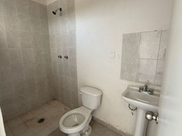 Casas de 2 Niveles en Fracc los Sauces cerca del campus Calazanz en Veracruz
