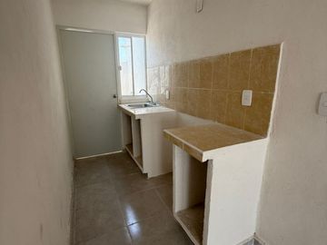 Casas de 2 Niveles en Fracc los Sauces cerca del campus Calazanz en Veracruz