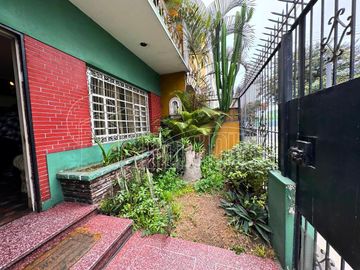 SE VENDE INCREÍBLE CASA DE 2 PISOS C/ AZOTEA EN BELLAVISTA, CALLAO