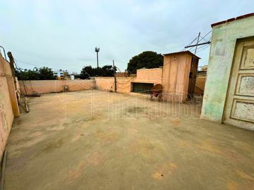 SE VENDE INCREÍBLE CASA DE 2 PISOS C/ AZOTEA EN BELLAVISTA, CALLAO