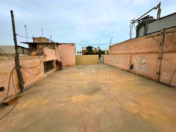 SE VENDE INCREÍBLE CASA DE 2 PISOS C/ AZOTEA EN BELLAVISTA, CALLAO
