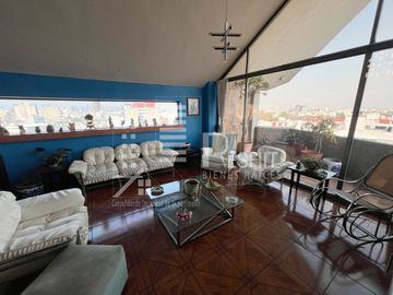 Hermoso PH con espectacular vista 360° en la Del Valle Centro