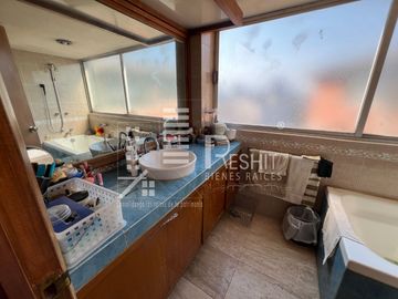 Hermoso PH con espectacular vista 360° en la Del Valle Centro