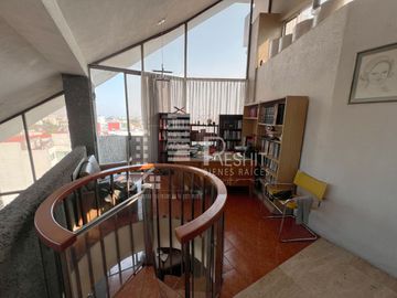 Hermoso PH con espectacular vista 360° en la Del Valle Centro