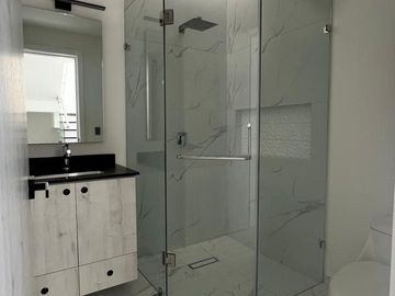 HERMOSA CASA COTO PRIV.  CARTUJA EN RESIDENCIAL SAN ISIDRO; ZAPOPAN; JAL.