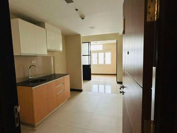 Ready to move in Condo in Makati City FOR AS LOW AS 20,000 per month Only near RCBC Makati, Makati Med, Export Bank