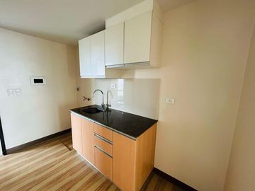 Ready to move in Condo in Makati City FOR AS LOW AS 20,000 per month Only near RCBC Makati, Makati Med, Export Bank