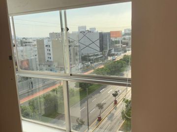 OFERTA VENDO LINDO DEPARTAMENTO EN CHACARILLA SAN BORJA DE 100 M2 CON 3 HABITACIONES EN PISO 8 DE EDIFICIO EN PLENA AVENIDA