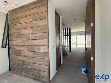 Casa de 2 plantas y 3 recamaras en venta en Conkal Yucatán - ENTREGA diciembre 2025