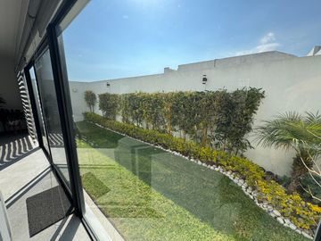 VENTA DE CASA EN LOMAS DE ANGELOPOLIS UNO