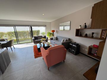 VENTA DE CASA EN LOMAS DE ANGELOPOLIS UNO