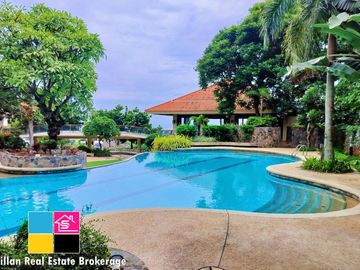 For Sale Overlooking House in Northridge Monterrazas de Cebu