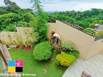 For Sale Overlooking House in Northridge Monterrazas de Cebu