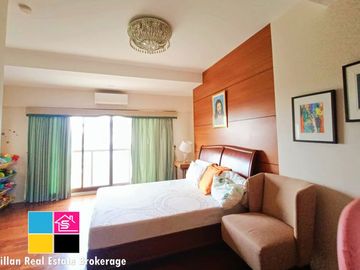 For Sale Overlooking House in Northridge Monterrazas de Cebu