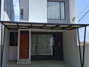 (CP: MUHAMMAD SABILY) Rumah Nir Ciwaruga Cigugur Girang, Baru 2 LANTAI Murah, Dkt Kota Cimahi di Bandung Barat Jual Dijual