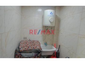 Gran Oportunidad En Rímac-Venta De Espacioso Dúplex Con Azotea Techada