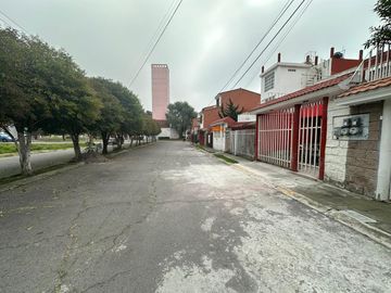 BONITA CASA EN VENTA EN CHAPULTEPEC, CON AMPLIACION