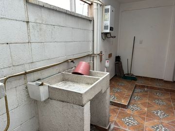 BONITA CASA EN VENTA EN CHAPULTEPEC, CON AMPLIACION