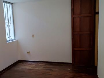 ALQUILO AMPLIO DEPARTAMENTO CHORRILLOS 150 M2