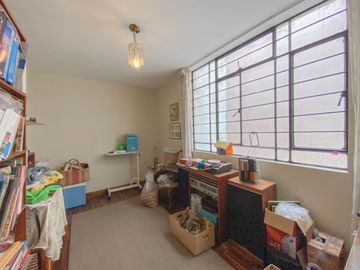 Vendo Casa a una cuadra de Av. 28 de Julio, zona segura y tranquila.