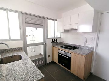 SE AQLUILA LINDO DEPARTAMENTO CON VISTA PANORAMICA, MAGDALENA LIMITE CON SAN ISIDRO