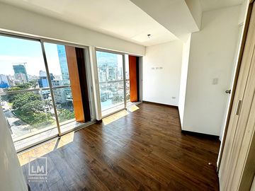 SE AQLUILA LINDO DEPARTAMENTO CON VISTA PANORAMICA, MAGDALENA LIMITE CON SAN ISIDRO