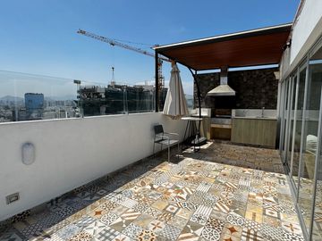 SE AQLUILA LINDO DEPARTAMENTO CON VISTA PANORAMICA, MAGDALENA LIMITE CON SAN ISIDRO
