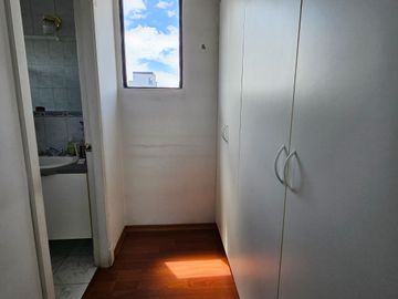 Oportunidad, Amplio Dpto en Venta, Sector Embajada Americana
