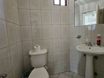 Oportunidad, Amplio Dpto en Venta, Sector Embajada Americana