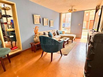 SE VENDE CASA DE 2 PISOS C/ ESTACIONAMIENTO EN VILLA CLUB 1, CARABAYLLO