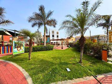 SE VENDE CASA DE 2 PISOS C/ ESTACIONAMIENTO EN VILLA CLUB 1, CARABAYLLO