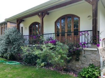 🌟¡En venta elegante casa en un entorno natural privilegiado!🌟