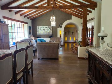 🌟¡En venta elegante casa en un entorno natural privilegiado!🌟