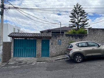 Venta casa de 220m, en San Fernando