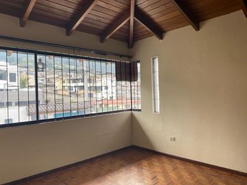 Venta casa de 220m, en San Fernando
