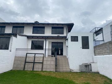 Venta casa de 220m, en San Fernando