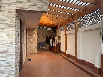Venta Casa 4d 2b García Hurtado Mendoza, La Florida