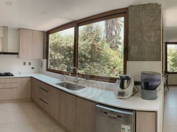 Casa en venta estilo mediterráneo en La Dehesa